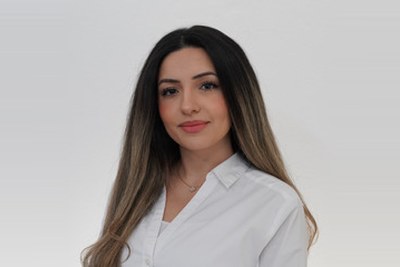 Assistenzzahnärztin Pershia Shirani-Bidabadi